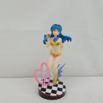 ラムのフィギュアを少し引いて正面から写した写真