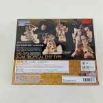 商品箱の背面。機体の各ポーズの写真と解説、注意書きとバーコード