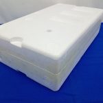 発泡スチロールの内箱を別の角度から写したもの