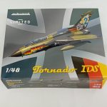 外箱の正面。『eduard LIMITED』『Tornado IDS』『1/48』の文字と迷彩の戦闘機の絵