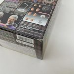 外箱の背面を斜めから写したもの。付属品の写真と説明文