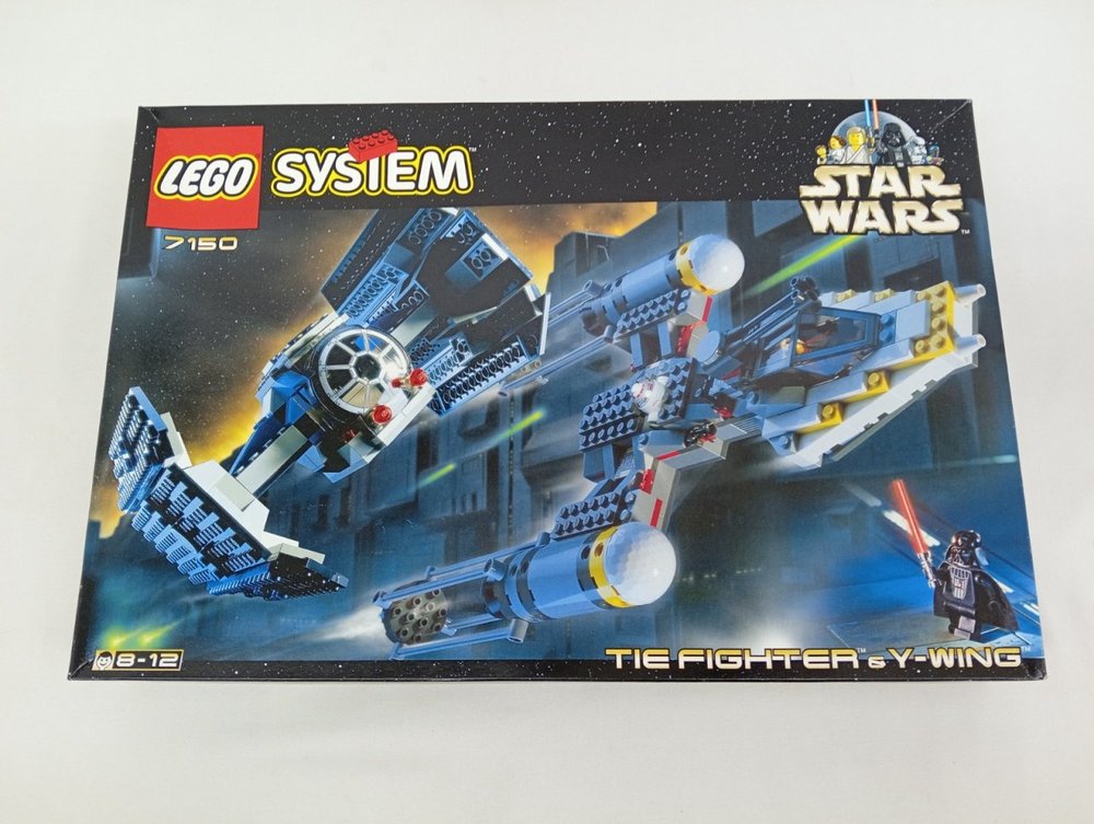 外箱の正面。『LEGO SYSTEM』『STAR WARS』『7150』『TIE FIGHTER & Y-WING』の文字と完成品の写真