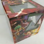 外箱の側面。ゾロのイラストと『Z』の窓