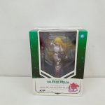 外箱の正面。窓越しのミラ＝マクスウェルのフィギュアと『TALES OF XILLIA』のロゴ