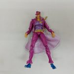 紫の服とロングコートを着た空条承太郎のフィギュア本体の正面