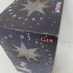 外箱の上面と側面の角