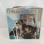 外箱の側面。『EDWARD NEWGATE』の文字と白ひげのイラスト