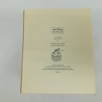 外箱の正面。Walt Disney ShowcaseとLENOXのロゴ、商品名と絵