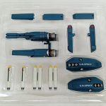 トレイに収まったスーパーパーツとストライクパーツ、ミサイル類