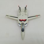 トレイから出したファイター形態の機体の上面