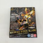 外箱の正面。『S.H.Figuarts』『MASKED RIDER BLADE KING FORM』の文字