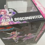 外箱の上面。『ALISA BOSCONOVITCH』の表記とキャラクターの絵